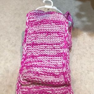 Scarf pink white knitted